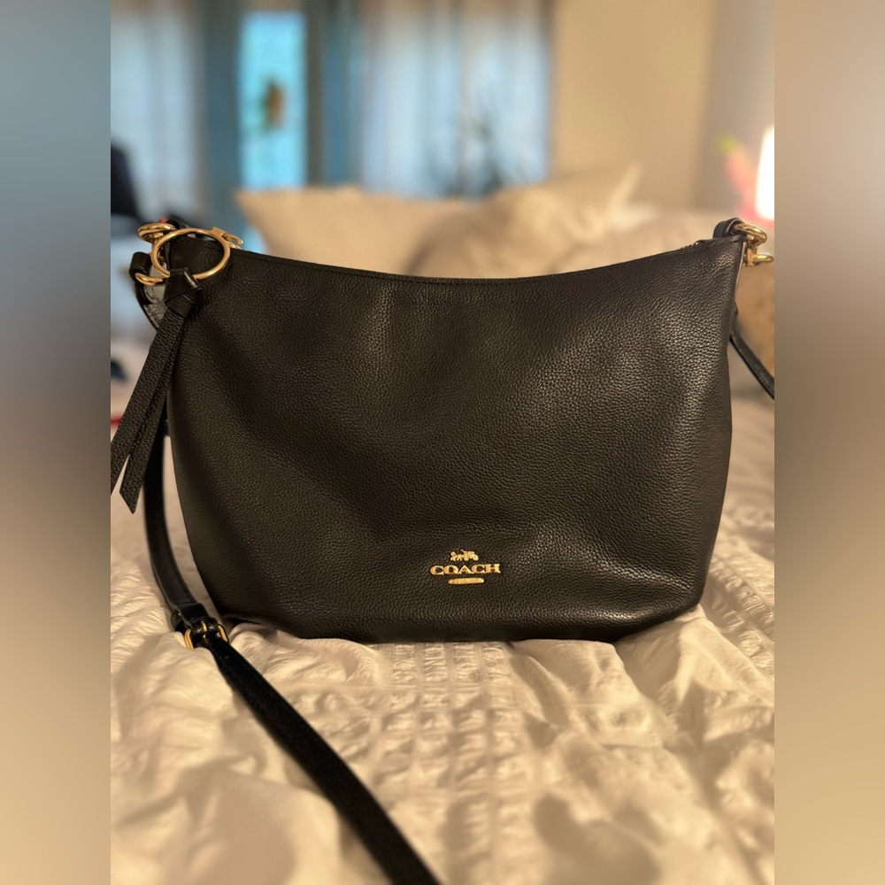 Coach black handbag with crossbody strap